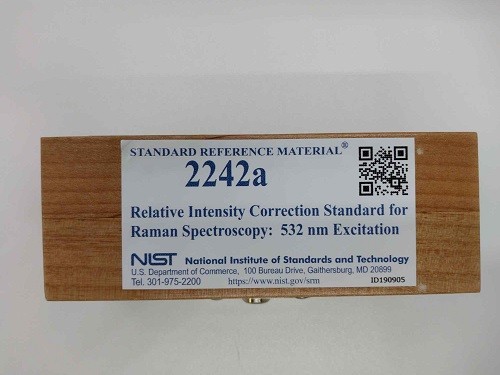 SRM 2242a - 拉曼光譜的相對強度校正標(biāo)準(zhǔn)：532 nm激發(fā)